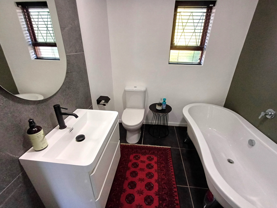 4 Bedroom Property for Sale in Winterhoek Park Eastern Cape
